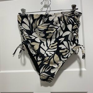 Maternity Black and Cream Floral Bikini Bottoms